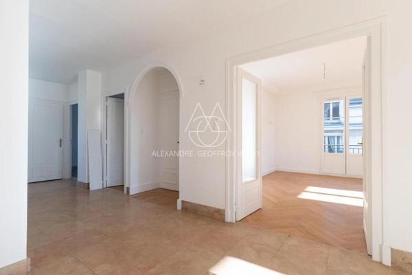 Appartement lumineux aux halles à Tours