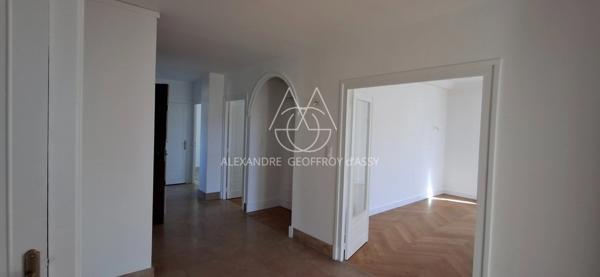 Appartement lumineux aux halles à Tours