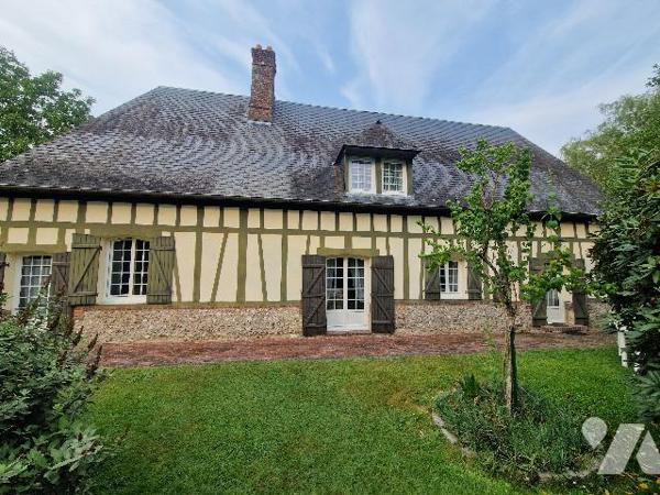 YVETOT 5 min, propriété d'environ 150m², 3 chambres, double garage, 2000m² de terrain