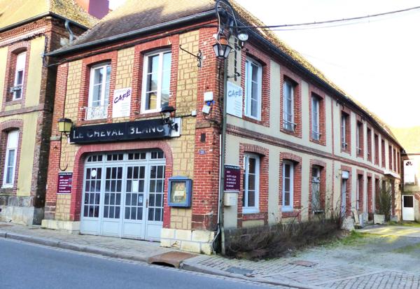 Moulins-la-Marche (61380) A vendre immeuble chargé d'histoire - Très fort potentiel Moulins la Marche