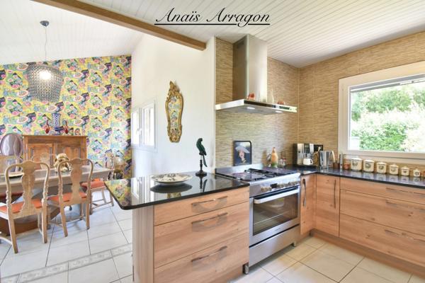 Architecture, nature et panorama : la villa rare que vous attendiez à Pujols - PUJOLS (47)