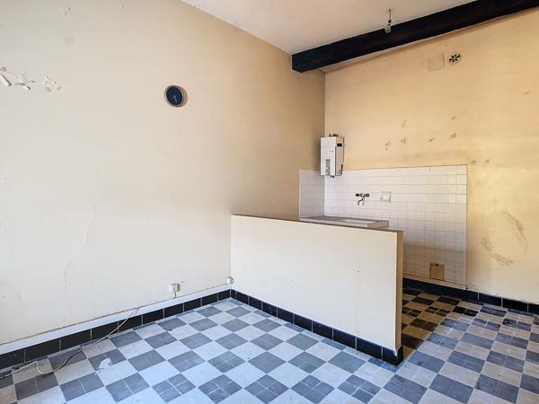 Maison de Maitre avec dépendances au coeur de Cazères sur Garonne avec un jardin d'environ 1307 m²