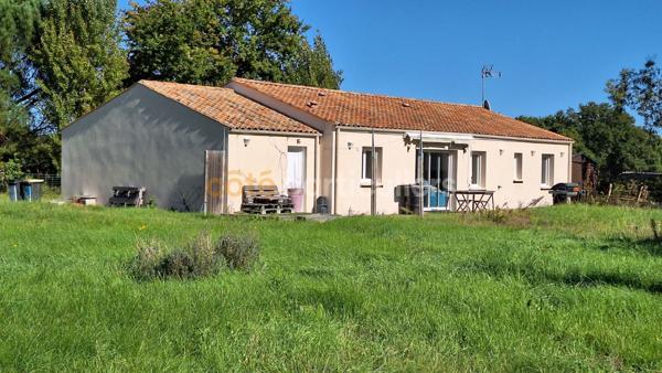Vente Maison108 m² - 4 Pièces - ETAULES (17750)