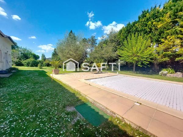 PROPRIETE DE CARACTERE MAISON + 2 APPARTEMENTS - 412m2 - ARVERT (17530)