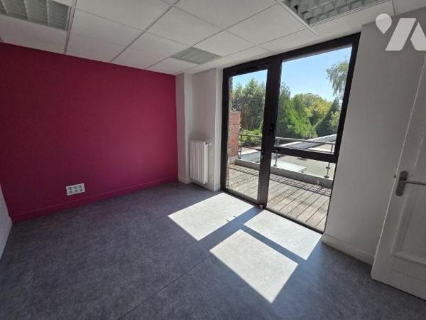 MERVILLE 59660- En Exclusivité chez votre Notaire : A vendre Ensemble immobilier professionnel ...