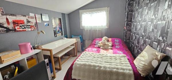 PETITE-SYNTHE
Dans quartier calme et recherché, Maison très bien entretenue d'environ 105 m², ...