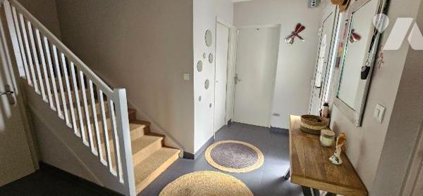 PETITE-SYNTHE
Dans quartier calme et recherché, Maison très bien entretenue d'environ 105 m², ...