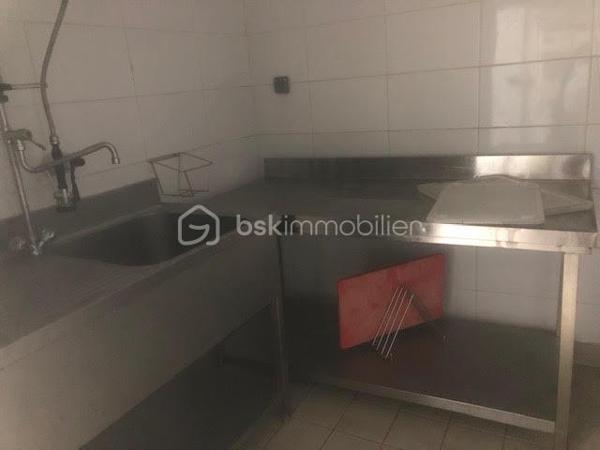 Local d'activités de 315,55 m²