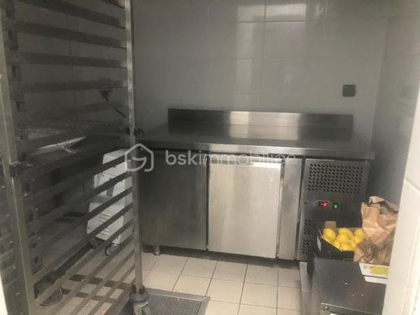 Local d'activités de 315,55 m²