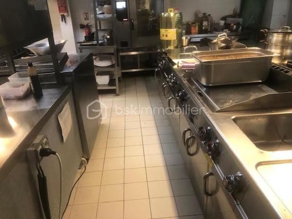 Local d'activités de 315,55 m²