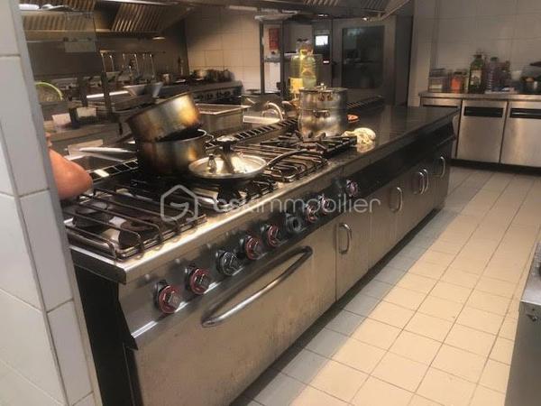 Local d'activités de 315,55 m²