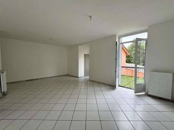 Location Appartement 3 pièces 88 m2 à Le Chambon-Feugerolles