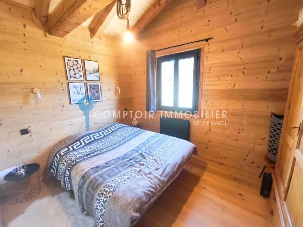 Maison
                                                                                                                                                                                                                                                                                                                        4 pièce(s)                                                                                                                                                                                                          3 chambre(s)                                                                                                                                                                                                          121  m²