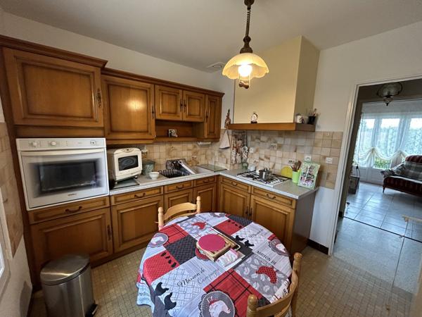 Vente Maison100 m² - 6 Pièces - DREVANT (18200)