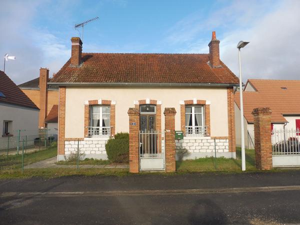 MAISON 3 CHAMBRES CENTRE-VILLE LAMOTTE-BEUVRON
