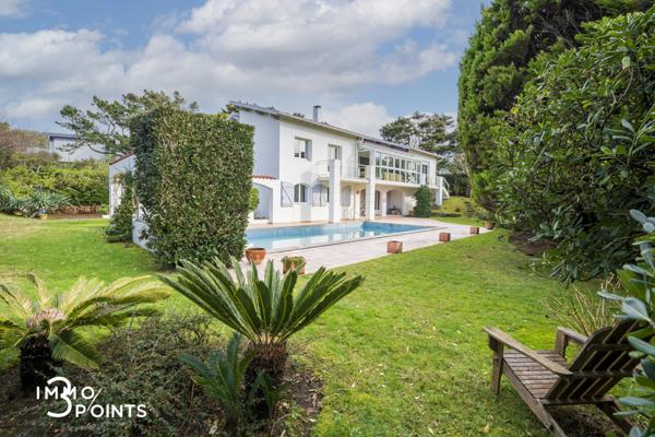 Anglet (64600) Villa 300m² sur le GOLF de Chiberta, en bordure d'OCEAN, avec PISCINE sur terrain de 1500m²