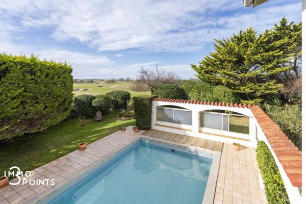 Anglet (64600) Villa 300m² sur le GOLF de Chiberta, en bordure d'OCEAN, avec PISCINE sur terrain de 1500m²