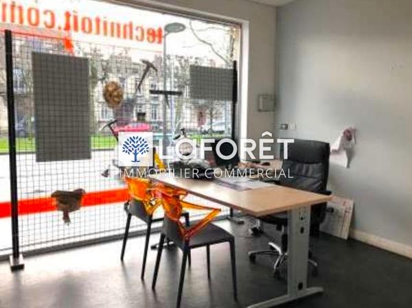 Location local commercial près de Bordeaux - 642 m² - 9 000 €/mois