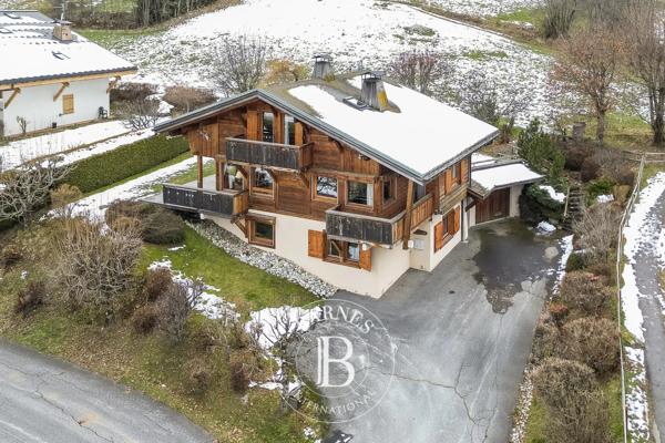 Megève, Chalet 6 Chambres -  221 m² à vendre