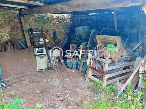 Maison de village avec travaux.