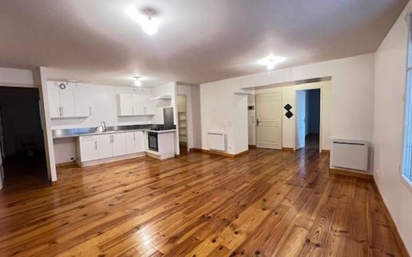 Appartement à vendre    3 pièces •  Voiron