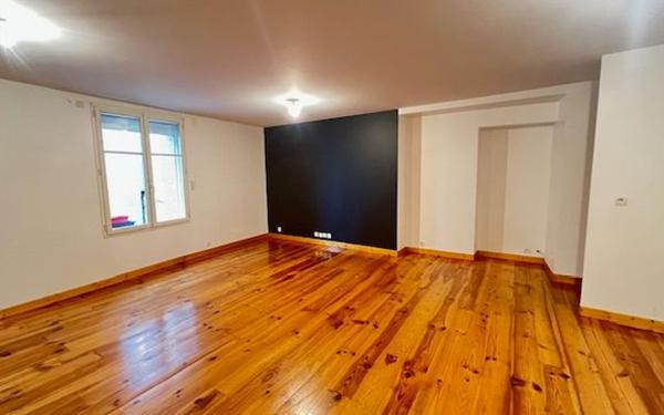 Appartement à vendre    3 pièces •  Voiron