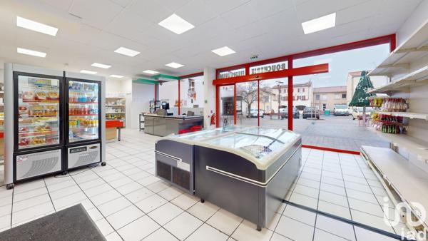 Boutique/Local commercial à vendre 182 m² Aulnat