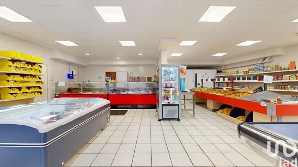 Boutique/Local commercial à vendre 182 m² Aulnat