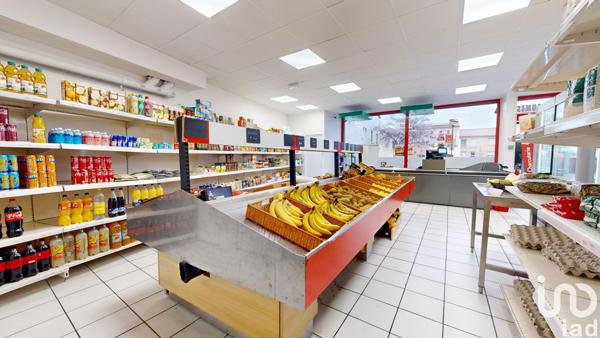 Boutique/Local commercial à vendre 182 m² Aulnat
