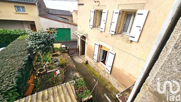 Maison de village 4 pièces de 62 m² à Burlats (81100)