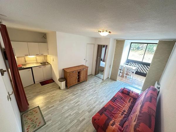 Appartement type T2 200 m Plage