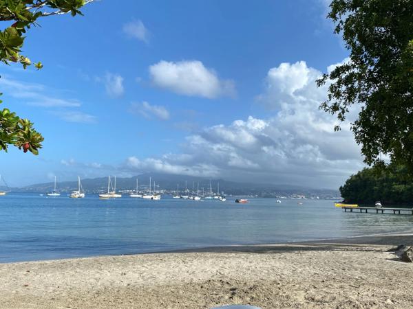 À vendre – T2 39 m² + varangue 19,82 m² – Les Trois-Îlets (972) – Anse à l’Âne Plage