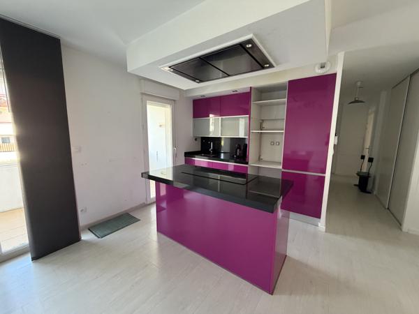 T3 60m² avec terrasse fermée et parking 