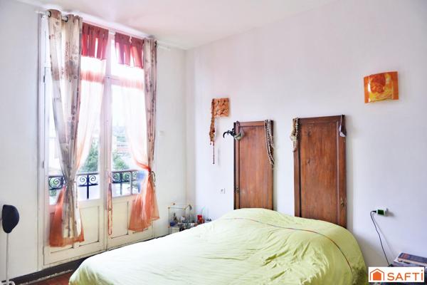 Rare en centre-ville : 173 m² habitables, DPE B, jardin et dépendance