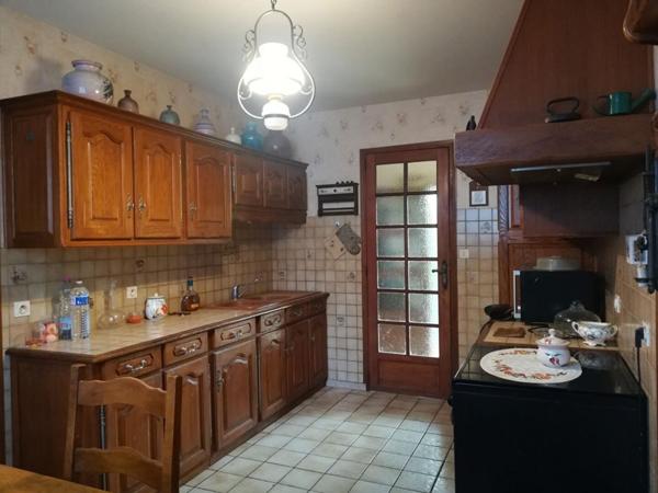 Grande maison familiale à PIERRES