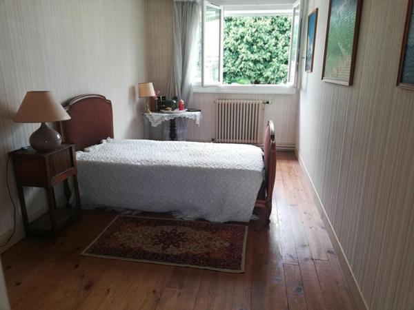 Grande maison familiale à PIERRES