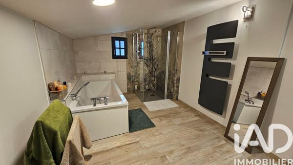 Location maison 3 pièces 79 m² Azay-le-Rideau