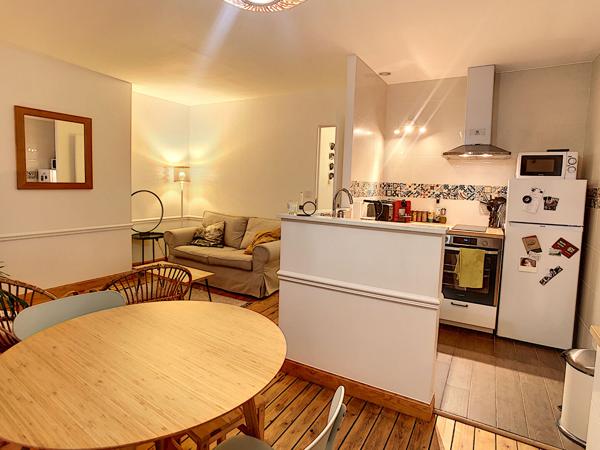 ORLEANS - Rue du Boeuf Saint Paterne / secteur Rue Bannier  - Médiathèque - Superbe  appartement  T2  entièrement meublé avec gout