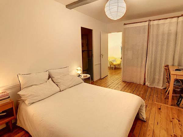 ORLEANS - Rue du Boeuf Saint Paterne / secteur Rue Bannier  - Médiathèque - Superbe  appartement  T2  entièrement meublé avec gout