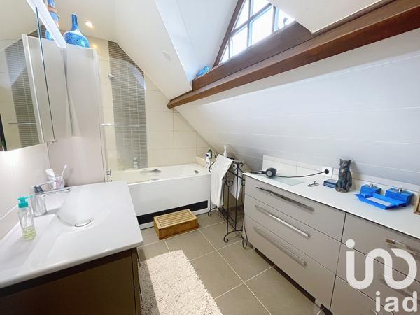 Maison à vendre 4 pièces 250 m² Berchères-sur-Vesgre