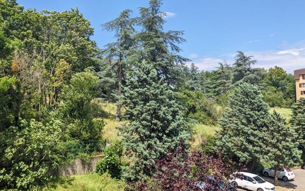 Appartement à vendre    5 pièces • 109,05 m2 Sainte-Foy-lès-Lyon