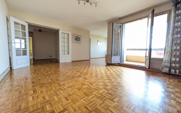 Appartement à vendre    5 pièces • 109,05 m2 Sainte-Foy-lès-Lyon