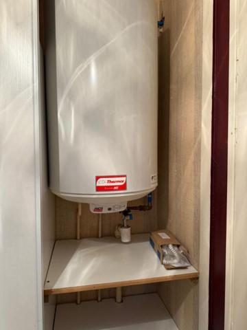 Appartement Dijon T2 environ 35m2 ,1 pièce à vivre de 23m2  rez de jardin très calme et agréable