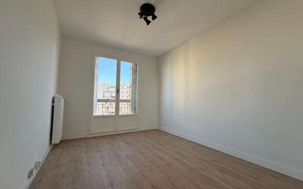 Appartement à louer    3 pièces • 57,06 m2 Marseille 9