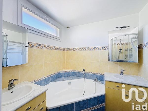 Maison à vendre 6 pièces 178 m² Chambourcy