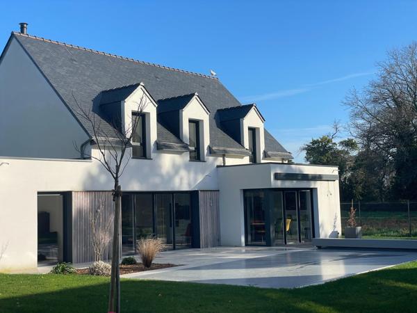 Maison à LARMOR-BADEN, 56870 - 7 pièces 178m²