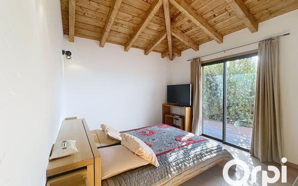 Maison à vendre    8 pièces • 239 m2 Sotta