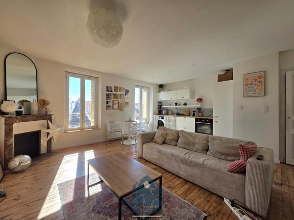 Appartement deux pièces avec cave