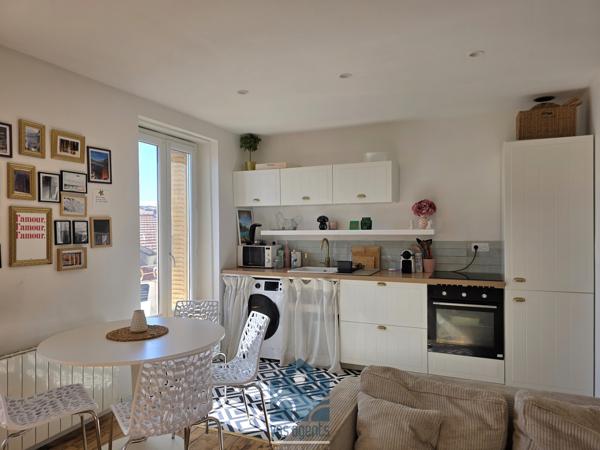 Appartement deux pièces avec cave