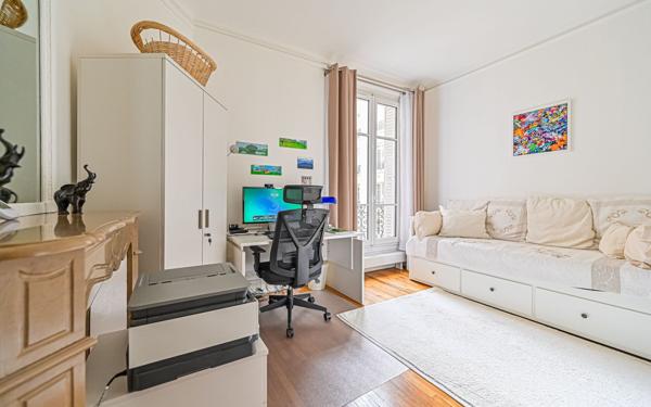 Appartement à vendre    4 pièces • 95,16 m2 Paris 12